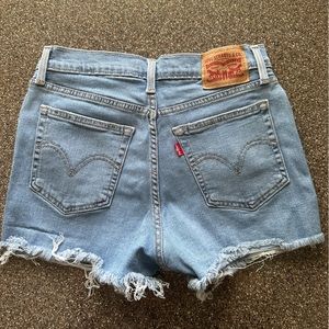 Levi’s High-rise cutoff shorts. Size 28